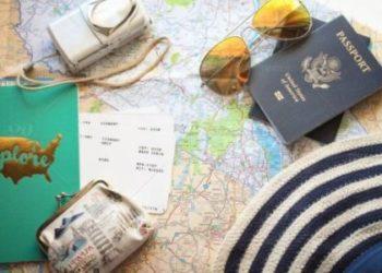 12 Trip Essentials To Pack For Traveling