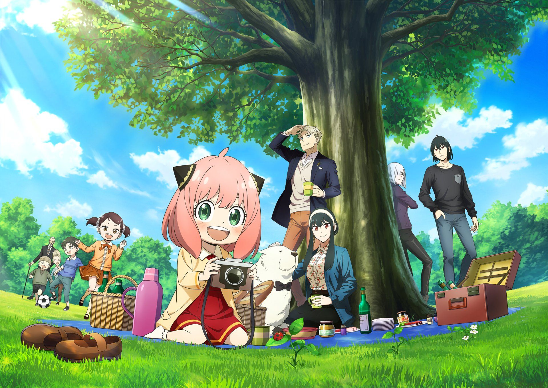 Spy x Family anime screenshot of Loid and Yor